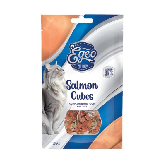 Egeo Salmon Cubes with Skin Adult 50gr